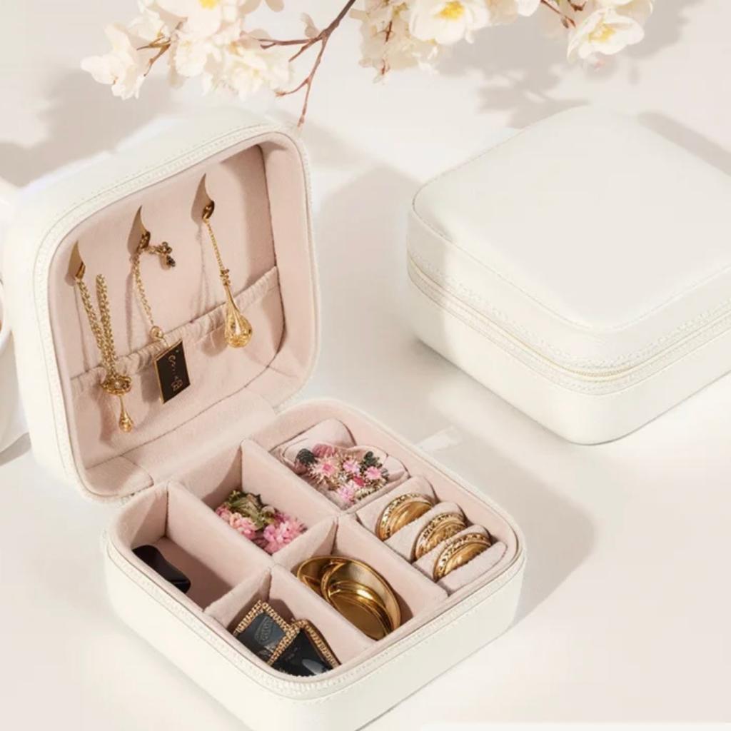 SQUARE MINI JEWELRY ORGANIZER BOX